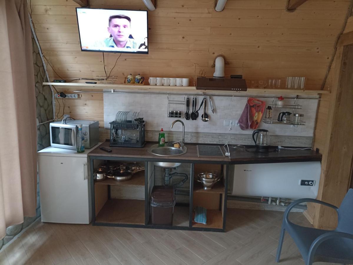 Sadyba Lileya Verkhovyna Luaran gambar